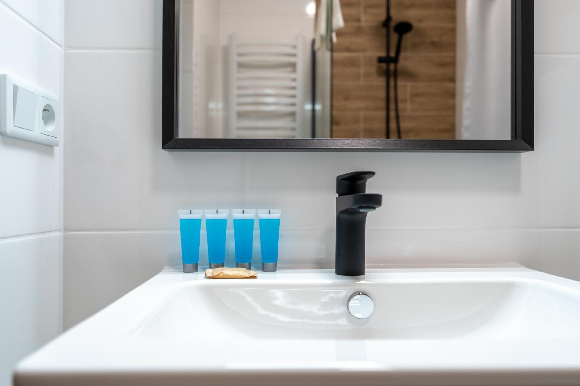 Nikiszowiec Chic Apartment カトヴィツェ エクステリア 写真